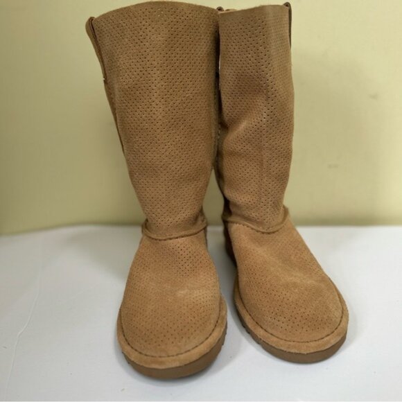 UGG NEW Classic Unlined Perforated Leather Tall Pull On Boots Suede Lightweight - Picture 3 of 14